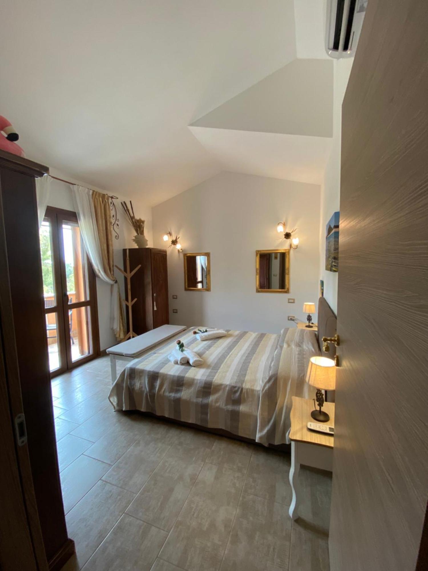 Residenza I Ginepri Villa Domus De Maria Exterior photo